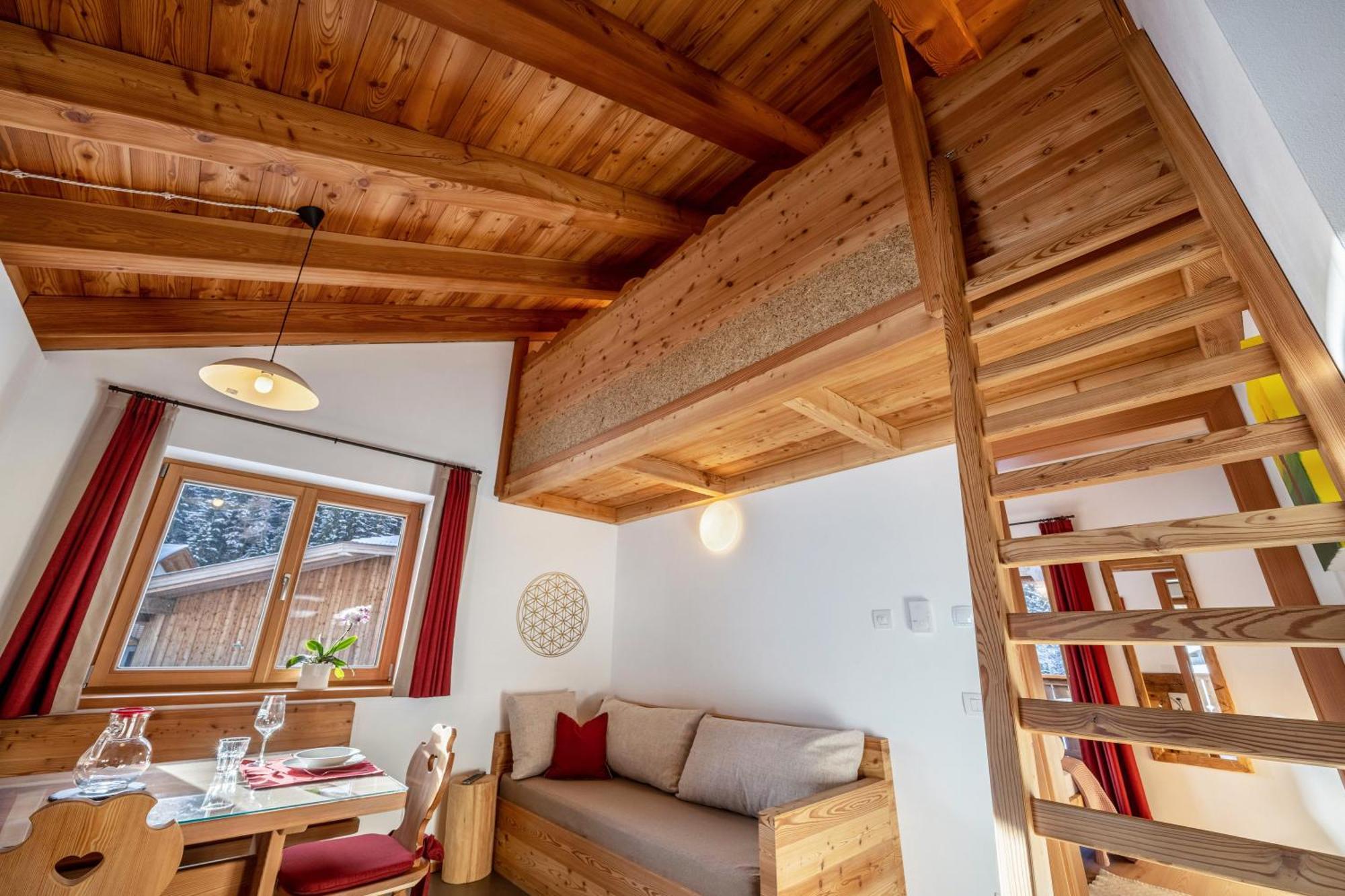 Ferienhaus Larch Soge Apt Karin Racines Dış mekan fotoğraf