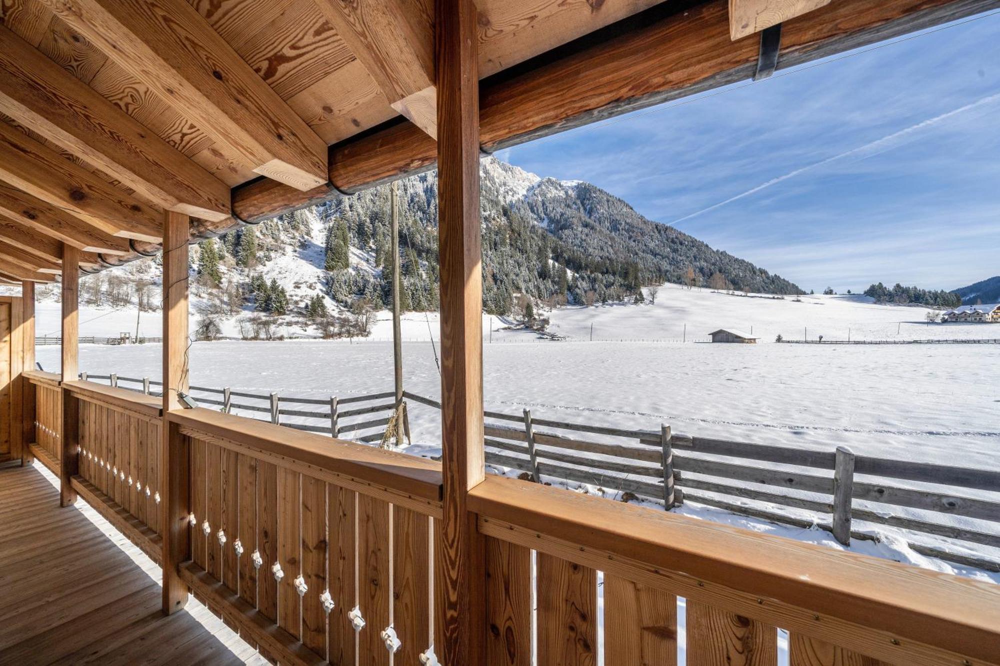 Ferienhaus Larch Soge Apt Karin Racines Dış mekan fotoğraf
